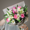 Букет цветов "Очаровательной" - изображение 1