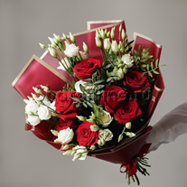 Букет цветов "Затаённые розы"