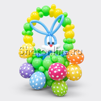 Фигура из шаров "Кролик в корзине"